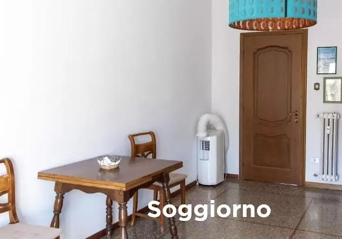Easylife Apartment *